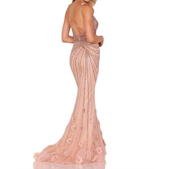 NEW TERANI COUTURE sleeveless floral lace gown in champ/blush - Picture 2 of 3